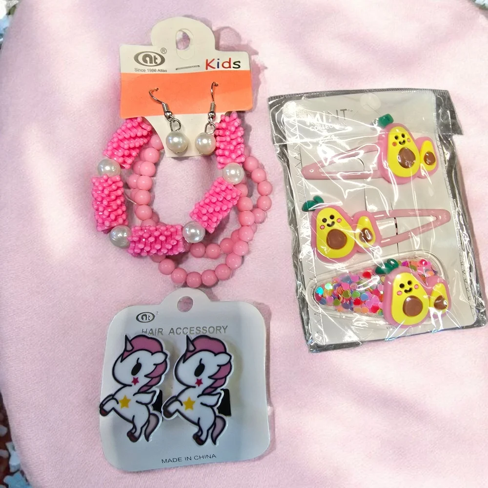 Pink Kids Accessory Set with Avocado & unicorn hair Clips
